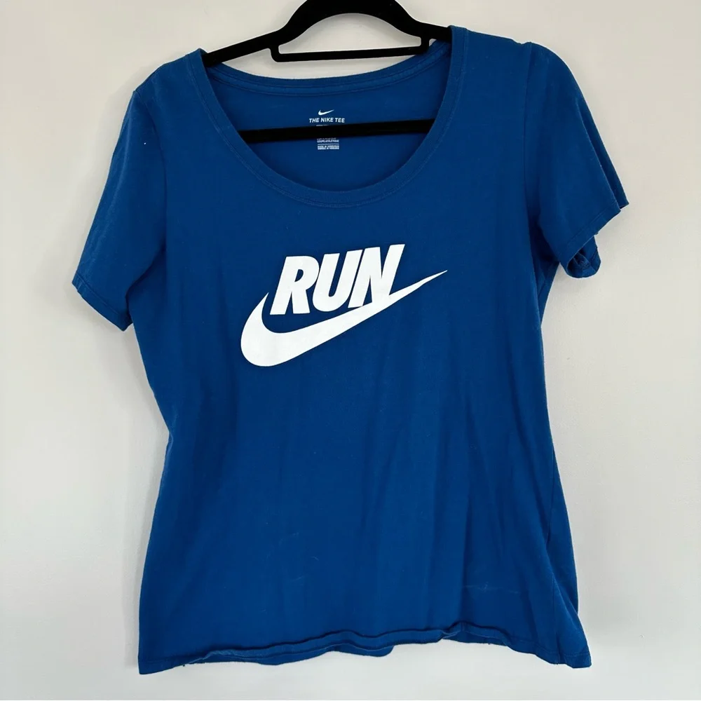 The Nike Tee Blue Run Size Medium - Picture 1 of 5